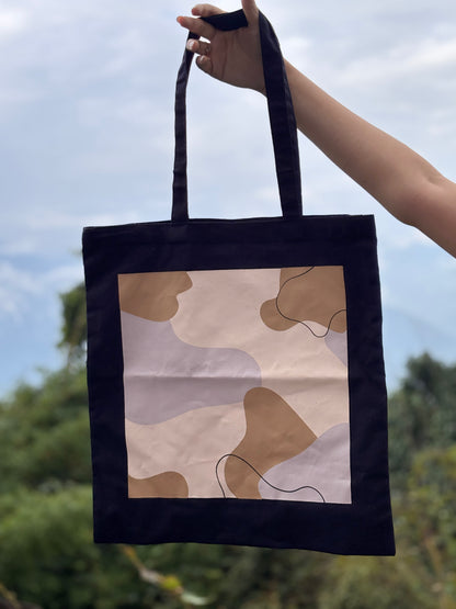Abstract Tote